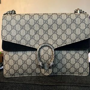 Medium Gucci Dionysus